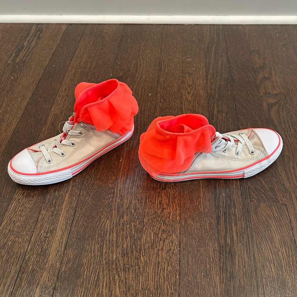NWOB Converse Chuck Taylor All Star Block Party Tulle Sneakers Kids size 3Y